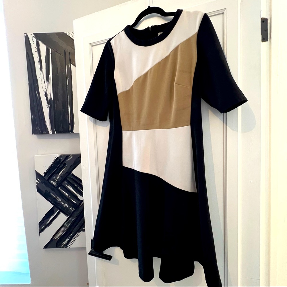 Sandra Darren Colorblock Black Tan Ribbed Stretch Knit Dress